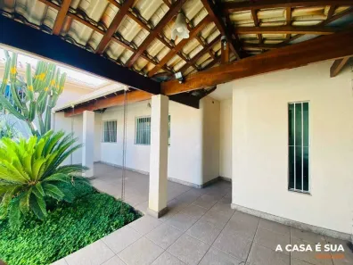Casa com 3 Quartos à venda, 234m² no Jardim Riacho das Pedras, Contagem