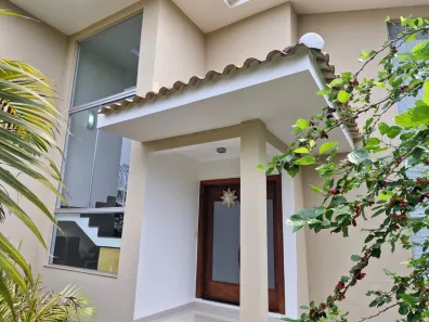 Casa de Condomínio com 5 Quartos à venda, 375m² no Residencial Aldeia do Vale, Goiânia
