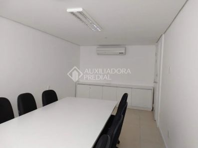 Sala Comercial à venda, 32m² no Menino Deus, Porto Alegre