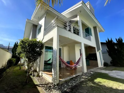 Casa com 3 Quartos à venda, 210m² no Centro, Navegantes