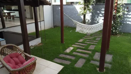 Casa com 4 Quartos à venda, 370m² no Cabral, Contagem