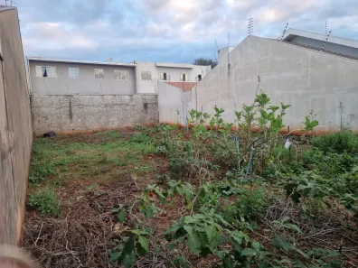Lote/Terreno à venda, 300m² no Jardim Monte Rei, Maringá