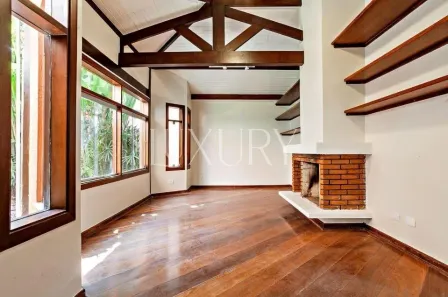 Casa com 3 Quartos à venda, 267m² no Jardim Paulistano, São Paulo