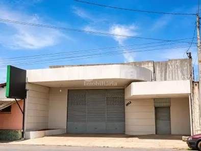 Ponto Comercial para venda ou aluguel, 330m² no Quintas, Natal