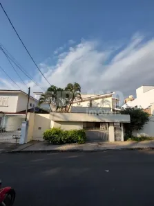Sobrado com 4 Quartos à venda, 444m² no Jardim Macarenco, São Carlos