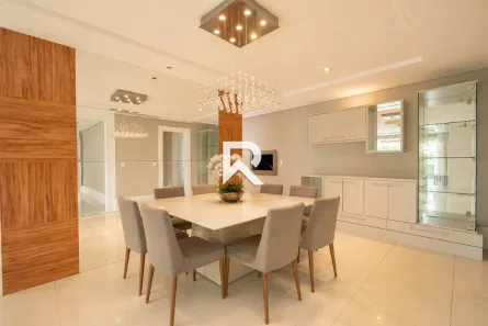 Apartamento com 4 Quartos para alugar, 242m² no Água Verde, Curitiba