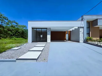 Casa de Condomínio com 3 Quartos à venda, 250m² no Ponta Negra, Manaus