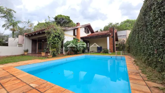 Casa com 3 Quartos para alugar, 313m² no Kennedy, Londrina