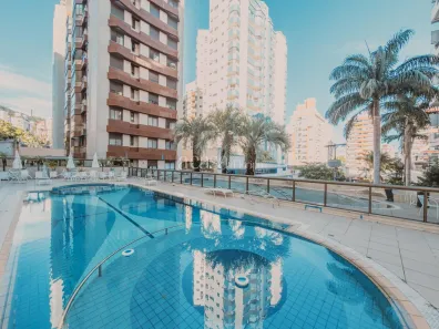 Apartamento com 3 Quartos à venda, 258m² no Centro, Florianópolis