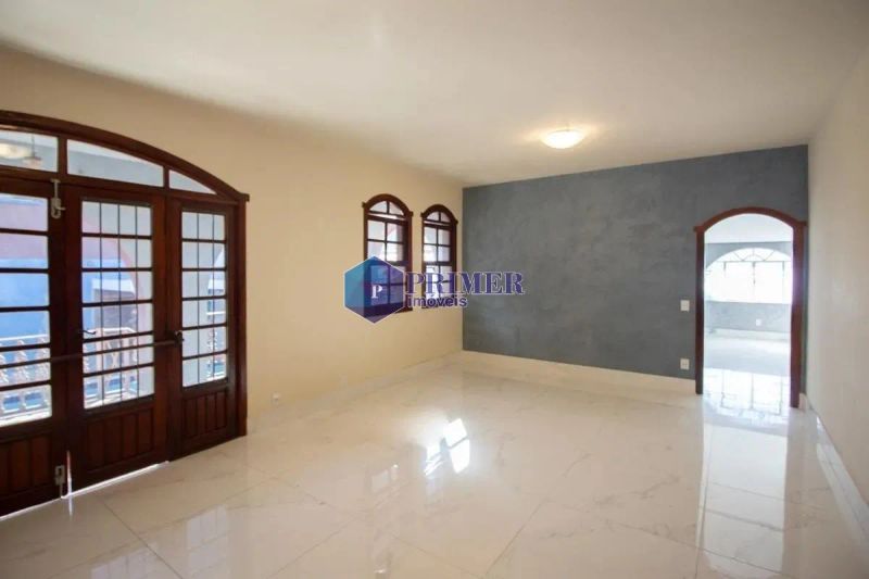 Casa com 6 quartos — Ouro Preto, Belo Horizonte