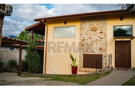Casa com 3 Quartos à venda, 161m² no Zabumba, Ilhabela