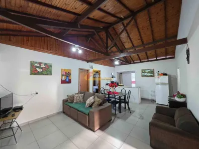 Fazenda/Sítio com 4 Quartos à venda, 200m² no Área Rural de Divinópolis, Divinópolis