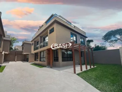 Casa com 3 Quartos à venda, 141m² no Tingui, Curitiba