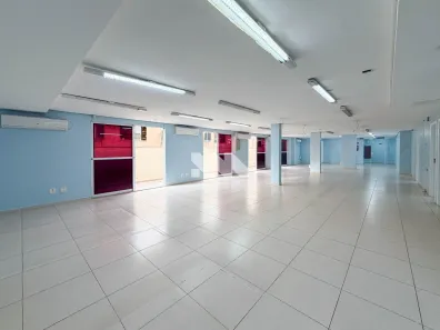 Ponto Comercial para alugar, 368m² no Novo Mundo, Curitiba