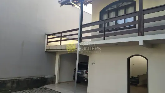 Casa com 4 Quartos à venda, 121m² no Glória, Joinville