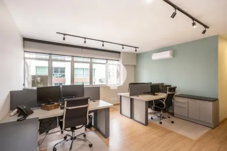 Sala Comercial à venda, 75m² no Centro, Curitiba