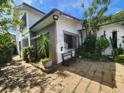Casa com 4 Quartos à venda, 198m² no Mosela, Petrópolis