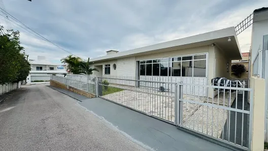 Casa com 5 Quartos à venda, 315m² no Capoeiras, Florianópolis