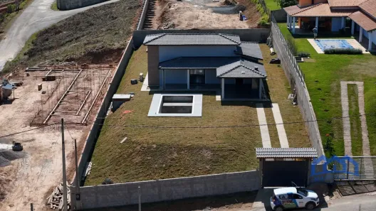 Fazenda/Sítio com 3 Quartos à venda, 1080m² no , Mairinque