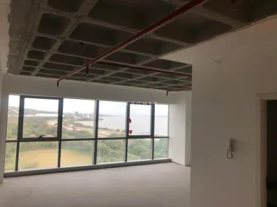 Sala Comercial à venda, 47m² no Menino Deus, Porto Alegre