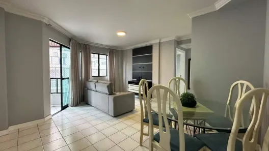 Apartamento com 2 Quartos para alugar, 70m² no Centro, Balneário Camboriú