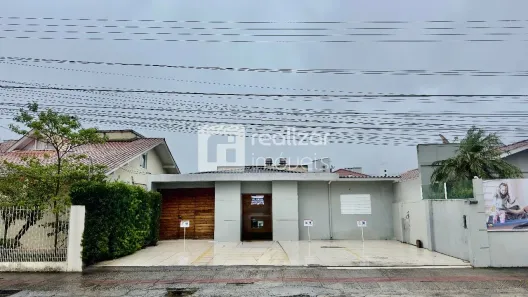 Imóvel Comercial para venda ou aluguel, 270m² no Santa Mônica, Florianópolis