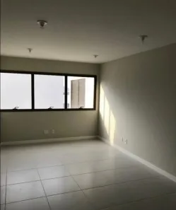 Sala Comercial à venda, 28m² no Trindade, Florianópolis