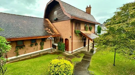 Casa com 4 Quartos à venda, 312m² no Vila Capivari, Campos do Jordão