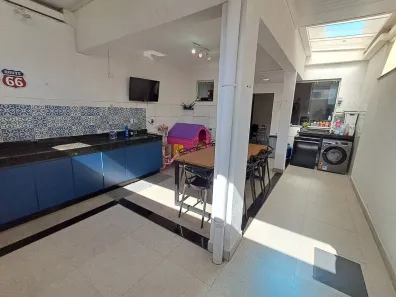 Casa com 4 Quartos à venda, 200m² no Europa, Contagem