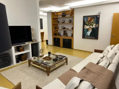 Apartamento com 3 Quartos à venda, 230m² no Higienópolis, São Paulo