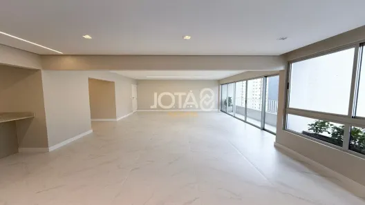 Apartamento com 3 Quartos à venda, 159m² no Água Verde, Curitiba