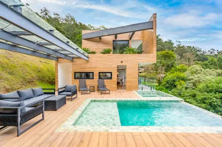 Casa de Condomínio com 4 Quartos à venda, 380m² no Pedro do Rio, Petrópolis