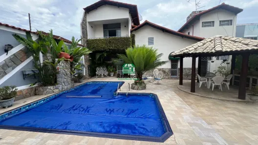 Casa com 3 Quartos à venda, 300m² no Vila Góis, Anápolis