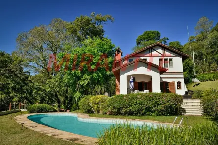 Sobrado com 3 Quartos à venda, 250m² no Caraguatá, Mairiporã