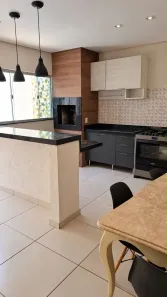 Casa com 3 Quartos à venda, 120m² no Petrópolis, Várzea Grande