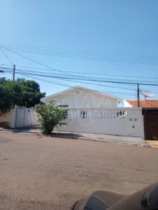 Casa com 5 Quartos à venda, 203m² no Parque Laranjeiras, Araraquara