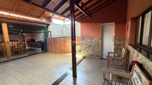 Casa com 2 Quartos para alugar, 314m² no Estados Unidos, Uberaba
