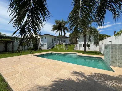 Casa de Condomínio com 4 Quartos à venda, 321m² no Tomazetti, Santa Maria