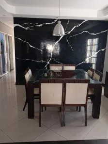 Casa com 3 Quartos para alugar, 232m² no Jardim Califórnia, Jundiaí