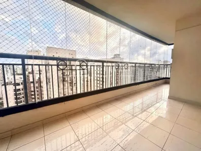 Apartamento com 3 Quartos para alugar, 128m² no Moema, São Paulo
