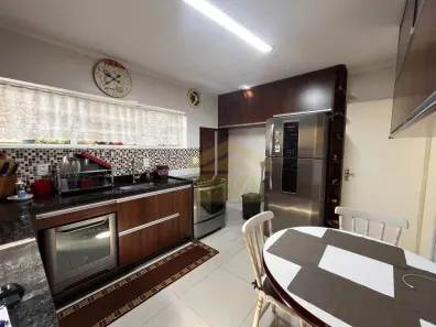 Sobrado com 3 Quartos à venda, 180m² no Parque Jabaquara, São Paulo