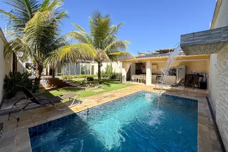 Casa com 5 Quartos para alugar, 222m² no Vila Rezende, Goiânia
