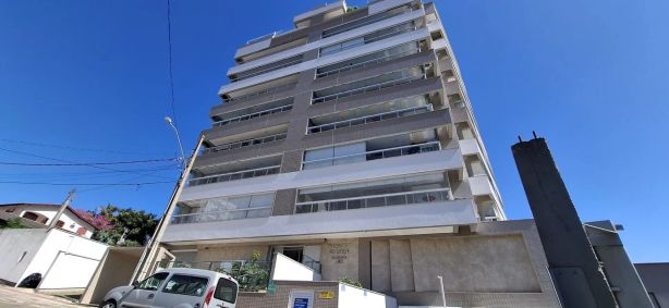 Apartamento com 2 Quartos à venda, 75m² no Barreiros, São José