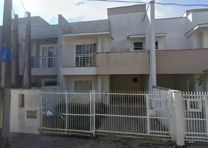 Sobrado com 3 Quartos à venda, 137m² no Bom Retiro, Joinville