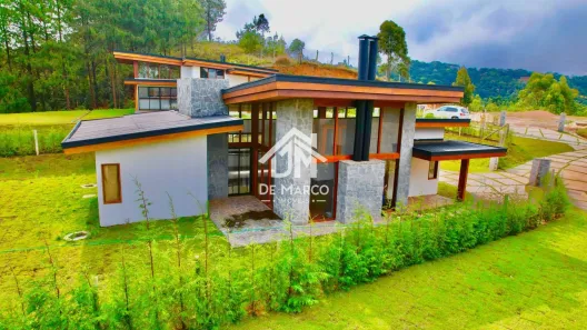 Casa com 3 Quartos à venda, 151m² no Campos Do Jordao, Campos do Jordão