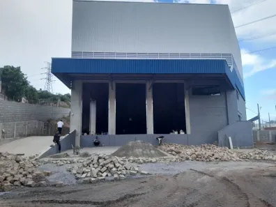 Galpão/Depósito/Armazém para venda ou aluguel, 820m² no Embu Mirim, Itapecerica da Serra