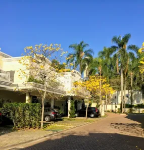 Casa de Condomínio com 3 Quartos para alugar, 260m² no Santo Amaro, São Paulo
