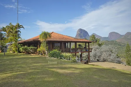Casa de Condomínio com 3 Quartos à venda, 516m² no Itaipava, Petrópolis
