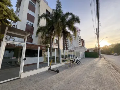 Apartamento com 2 Quartos para alugar, 65m² no Córrego Grande, Florianópolis