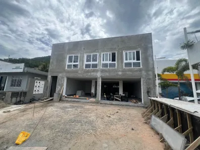 Ponto Comercial para alugar, 162m² no Costeira do Pirajubaé, Florianópolis